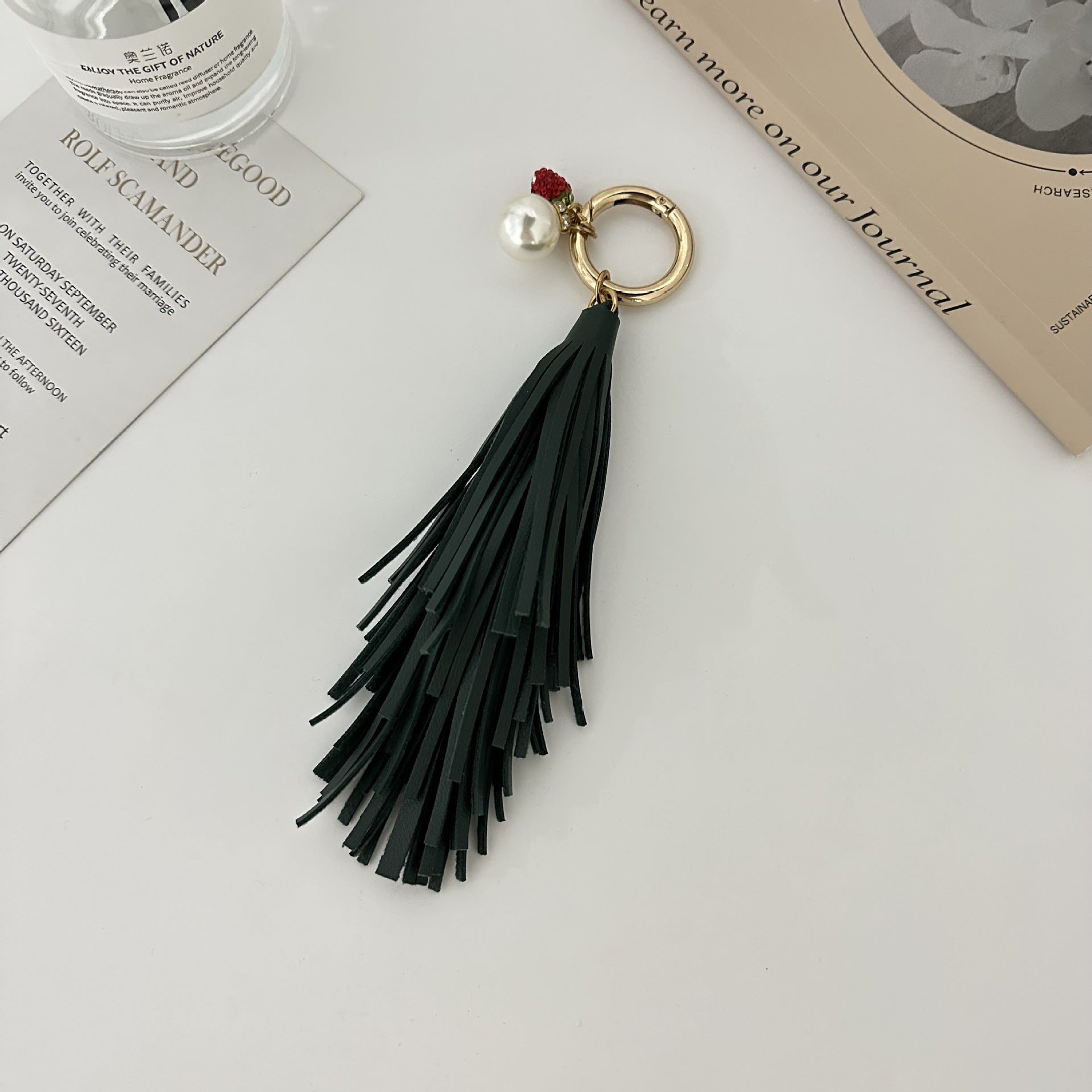 Wholesale 2023 Long Tassel Pearl Pendant Imitation Leather Keychain